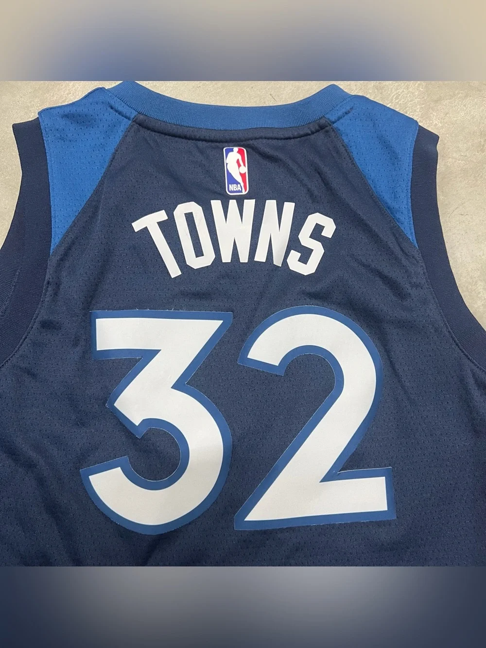 NBA Minnesota Timberwolves Towns #32 Jersey Sz Youth Large